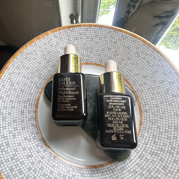 Este Lauder Advanced night repair plus sha - Picture 2 of 2